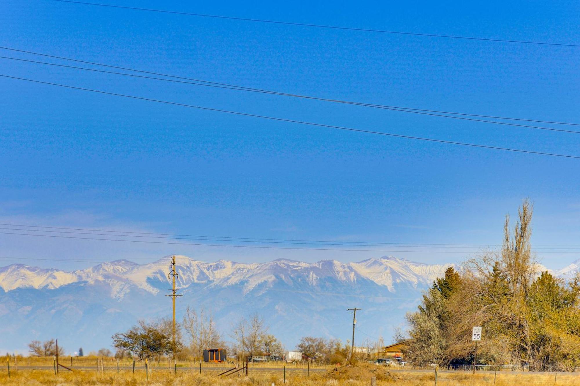 Mountain View, Riverfront Del Norte Barndominium Villa Exterior photo